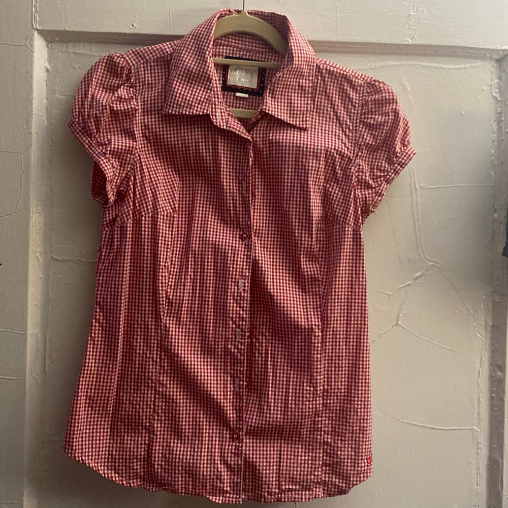 Guess red and white blouse